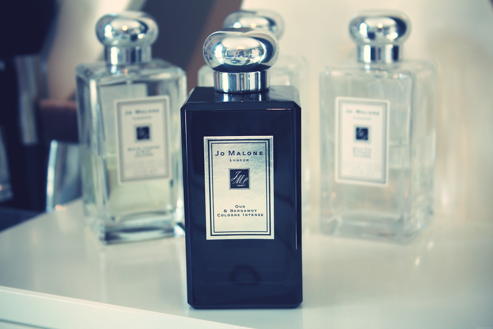Jo Malone Cologne Intense Lily Pebbles