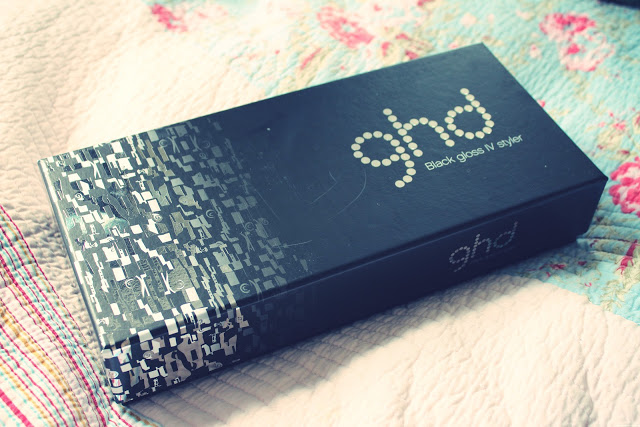 GHD Black Gloss IV Styler Lily Pebbles