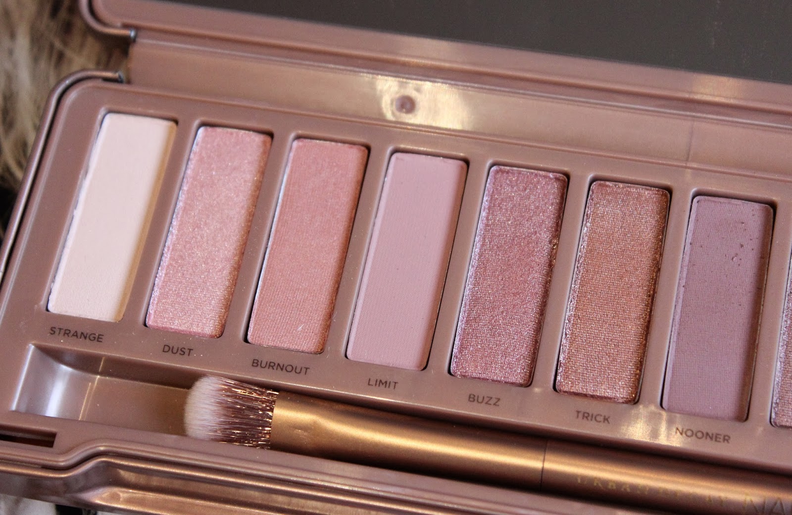 REVIEW & SWATCHES: Urban Decay Naked 3 Palette - From Head 