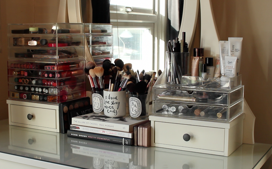 MAKEUP COLLECTION STORAGE Lily Pebbles