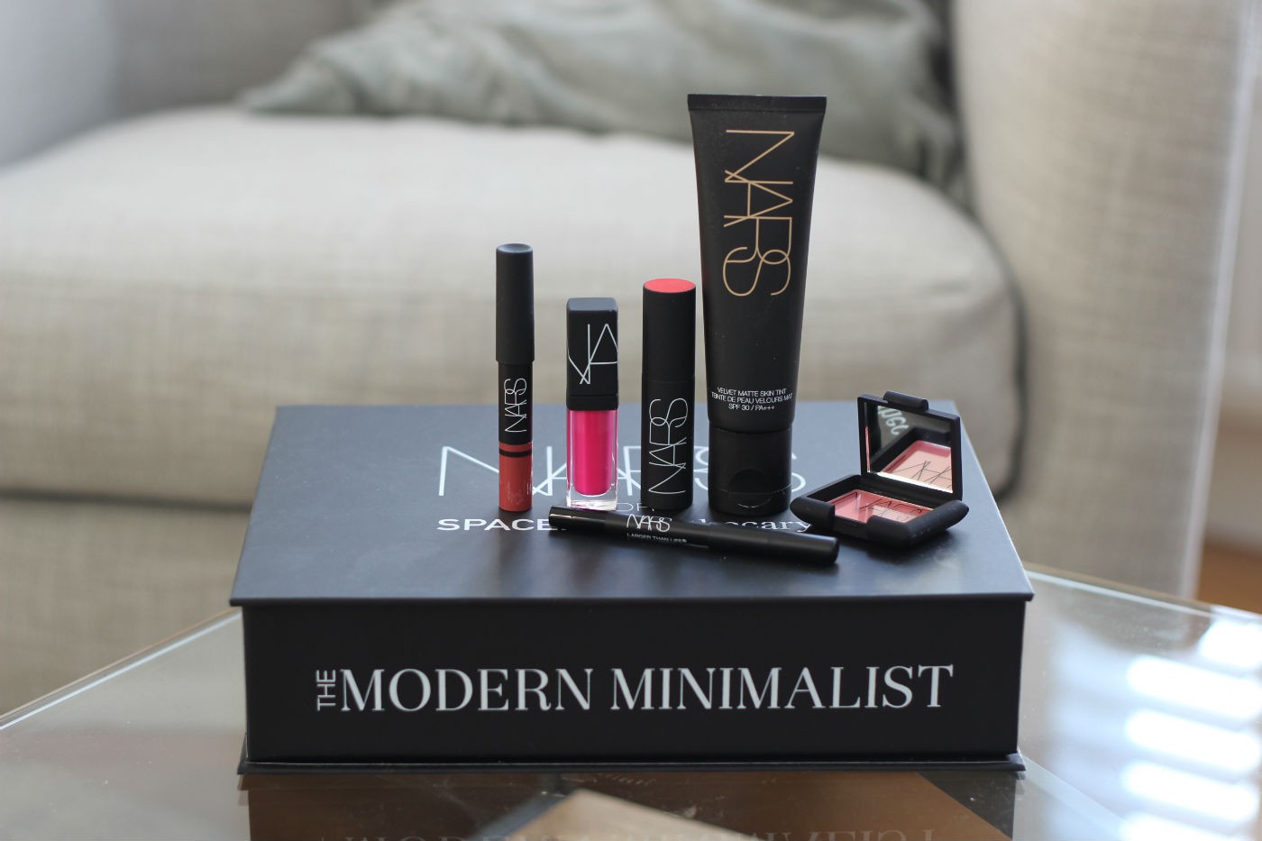 LIMITED EDITION NARS BEAUTY BOX SPACE NK Lily Pebbles