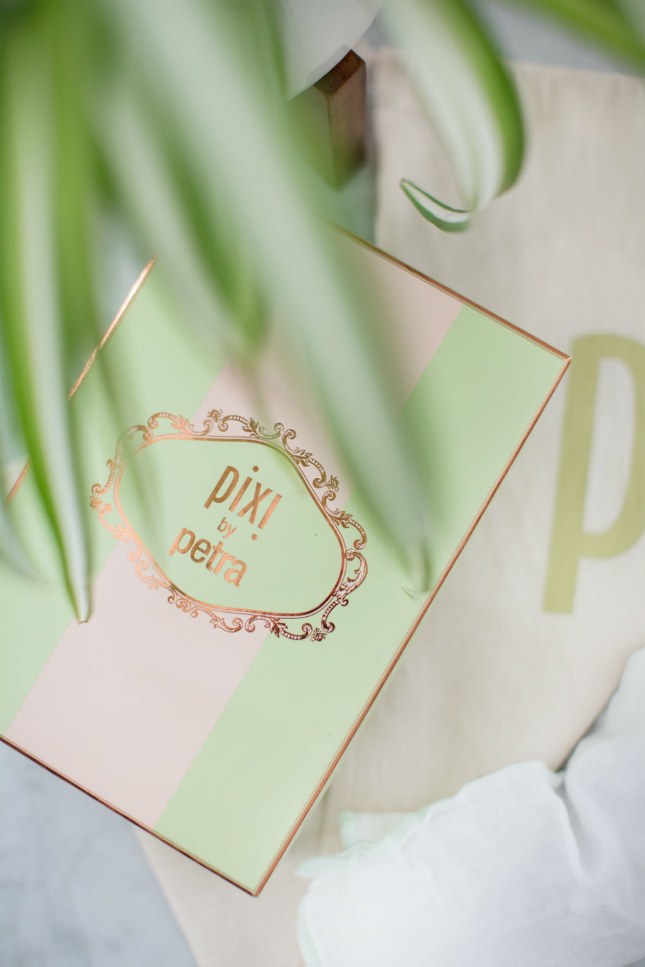 PIXI X CAROLINE HIRONS DOUBLE CLEANSE