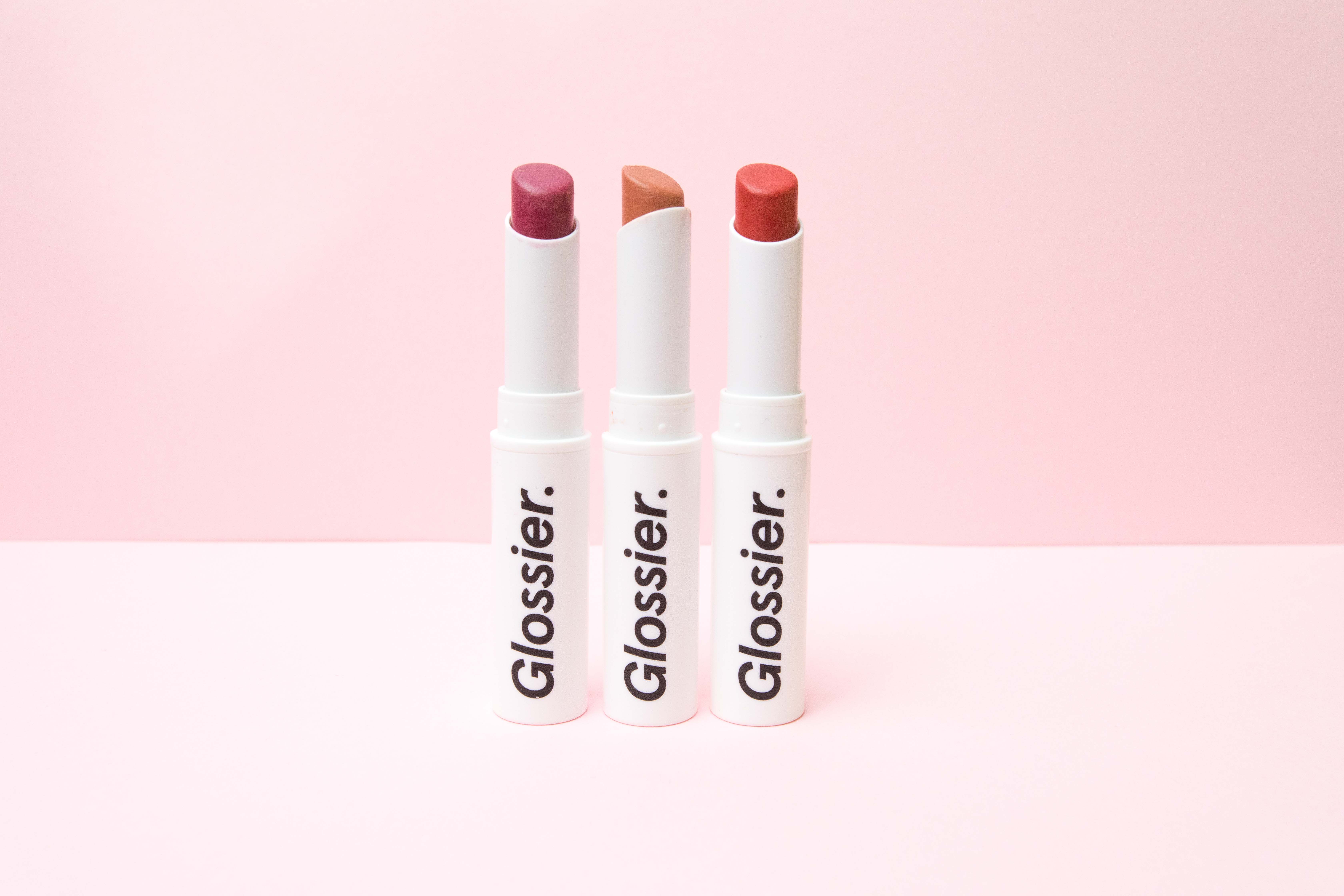 A GUIDE TO GLOSSIER