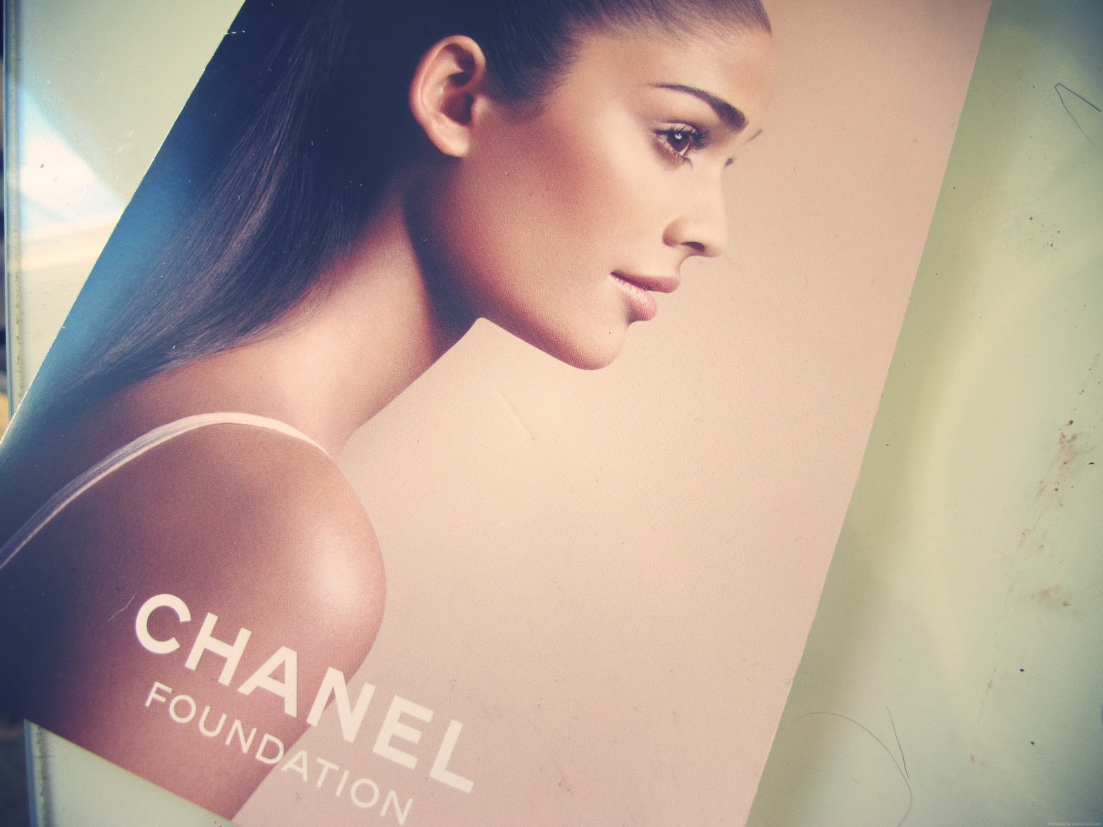 CHANEL PERFECTION LUMIÈRE VELVET – Lily Pebbles